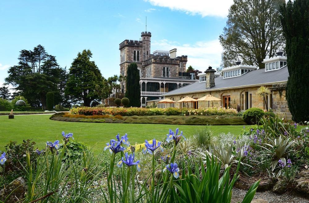 Larnach Lodge & Stable Stay Данідін Екстер'єр фото